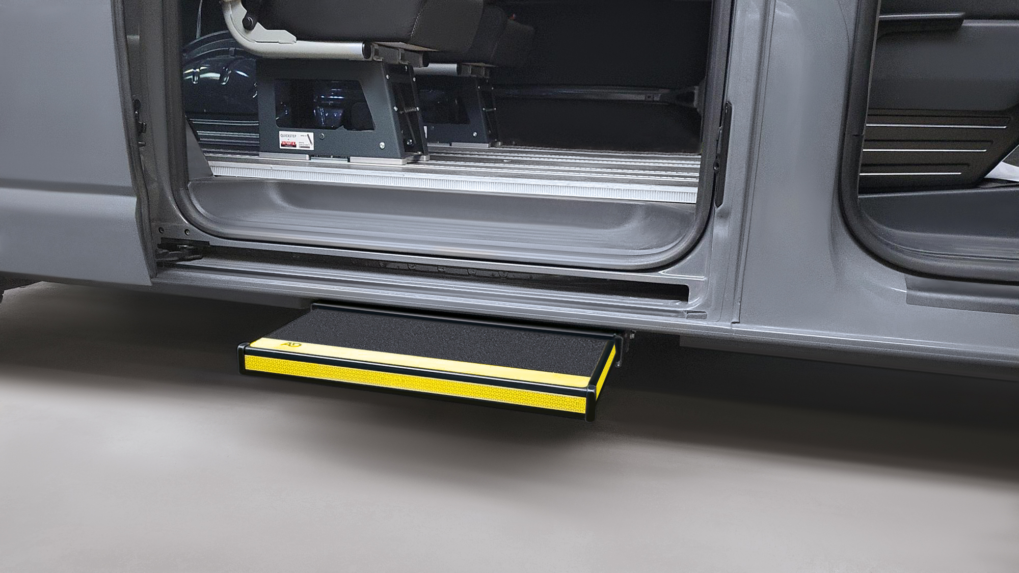 Serie M1 | mechanische seitliche Trittstufe, 600 mm - Transit ab 2014 Frontantrieb